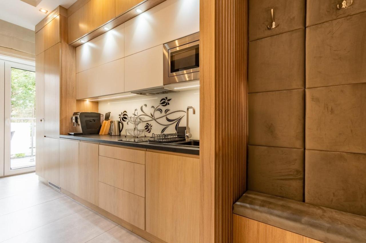 Jagiellonska Residence: Comfortable With Parking And Sauna Apartmán